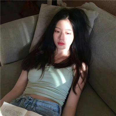 维奥莱特·诺齐埃尔